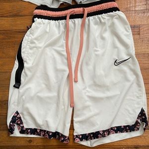 Nike Dri Fit DNA Basketball Shorts. Size medium.